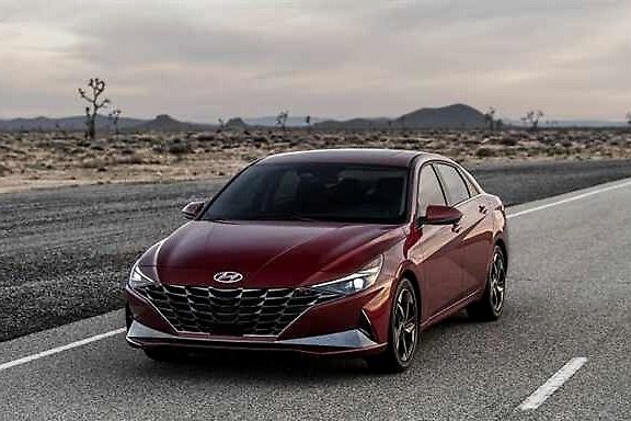 最畅销的韩系车终于换代：比思域帅比轩逸抗造，坐等国产了