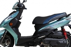 15980元，光阳发布新款弯道情人150踏板