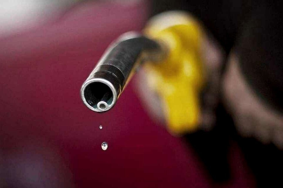 油价大降！一夜重回“5元时代”，一箱油少花40元