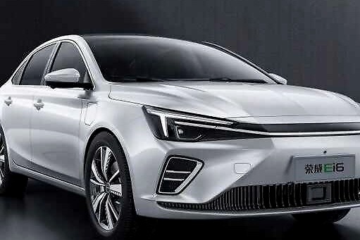 NEDC续航里程达到605km 荣威Ei6上半年上市