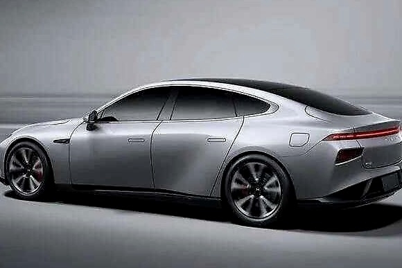 续航超700km不到30万，小鹏P7在和谁争市场？