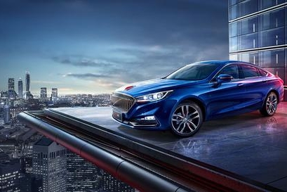 车企一片狂跌，红旗前两个月销量却能狂增103.8%，网友：当之无愧