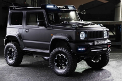 当吉姆尼配上“农民斗”，画风更硬汉了，海外售价仅9万出头