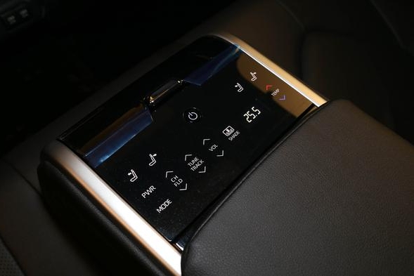 要做合资B级车的遮羞布，凯美瑞车主的优越感真的那么强？