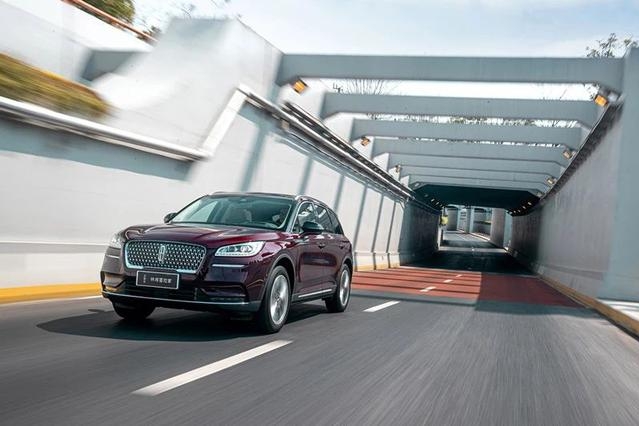 质价比完胜BBA，林肯冒险家重塑豪华紧凑SUV价值标签