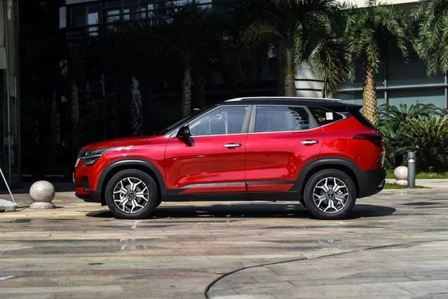 12万就能买顶配合资SUV，上班工薪族首选，百公里油耗仅7.1L