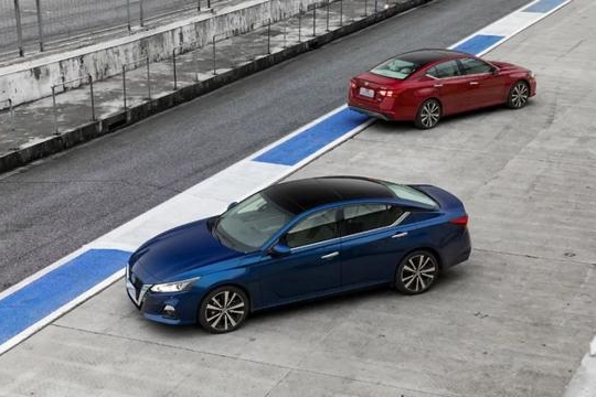 6.42秒破百，动力完爆德系不逊BBA，TURBO智选“升舱”就选它！