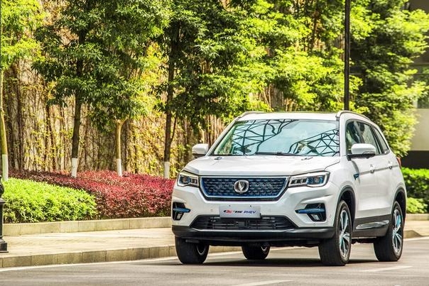 2020款长安CS75PHEV推出至今，它值得买吗？