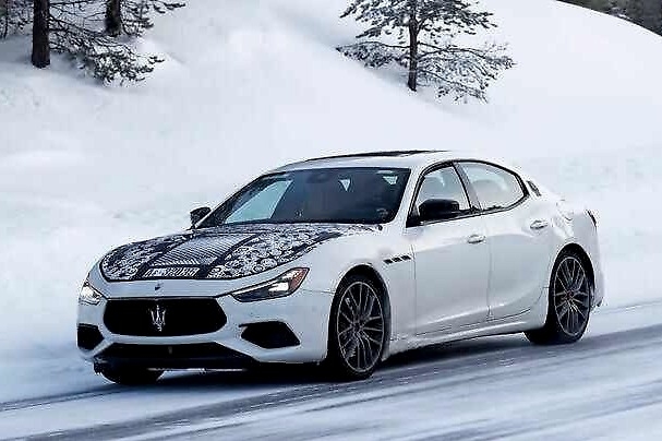 玛莎拉蒂Ghibli改款，2.0T配插电式混动