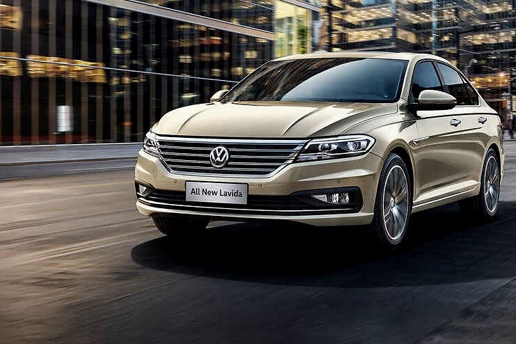 还挤啥公交地铁，大牌三厢轿车4.99万就能买，靠得住！