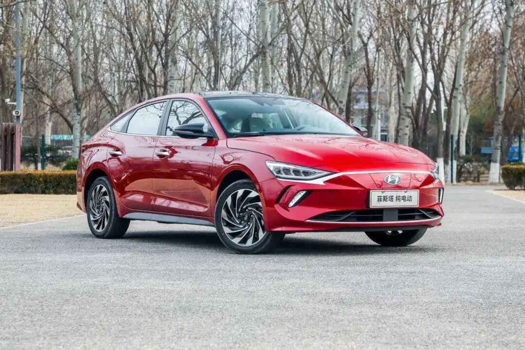 到店体验菲斯塔纯电动，付1千元至高可抵2万元，还送终身免费保养