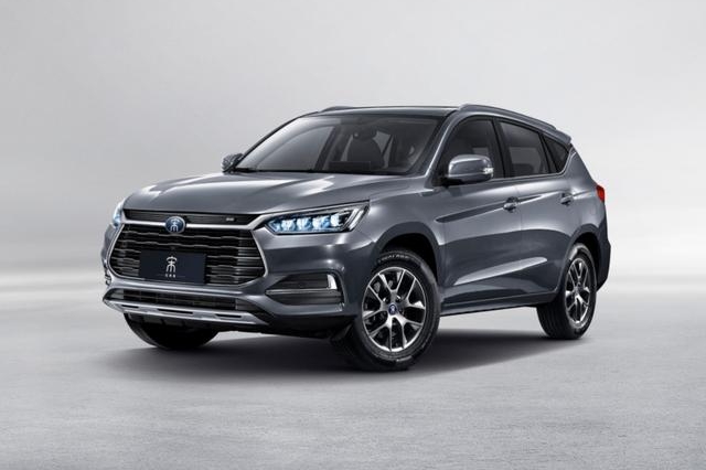 比亚迪宋经典版上市，6.99万起，最大马力160匹，配10.1英寸中控屏