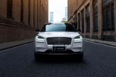 汽车大观| 林肯冒险家：富贵稳中求？