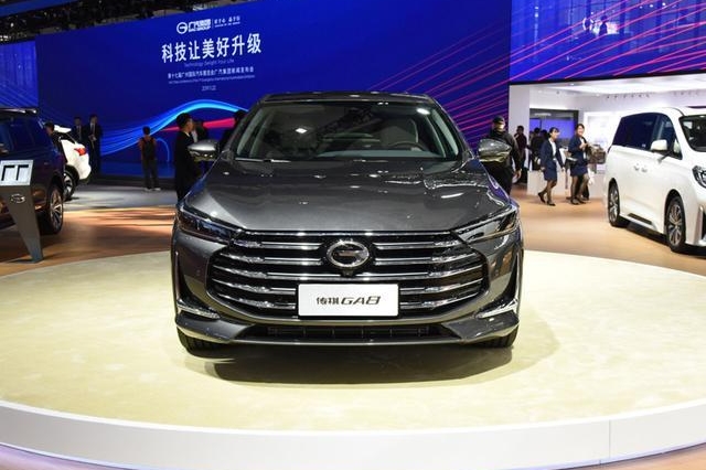 2.0T动力强，还有高颜值，广汽传祺全新GA8，外观大气没谁了