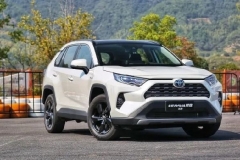 这款SUV售价17万起，调查反馈安全配置受一致好评