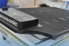 为了走量，特斯拉想换上五菱宏光同款电池