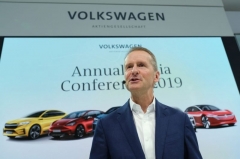 大众在华采购巨额医疗设备并生产口罩援助德国