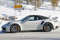 曝保时捷911 Turbo S敞篷版实车照 154.42万起售