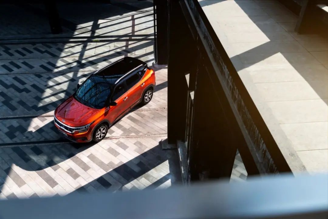 真正够年轻的SUV，起亚全新一代傲跑到底如何征服95后的心？