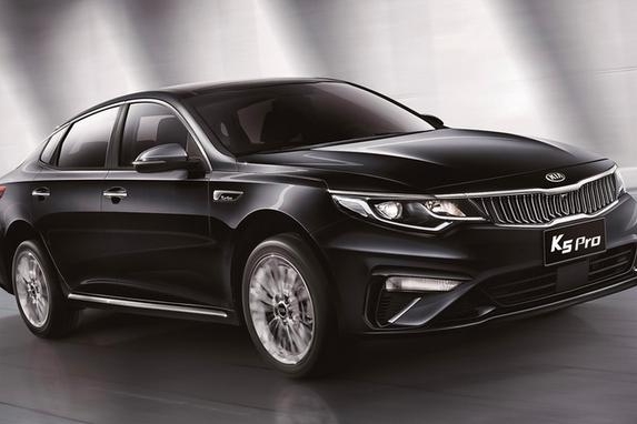 起亚太难了！K5都已跌至15万内，可为何销量还是这么惨？