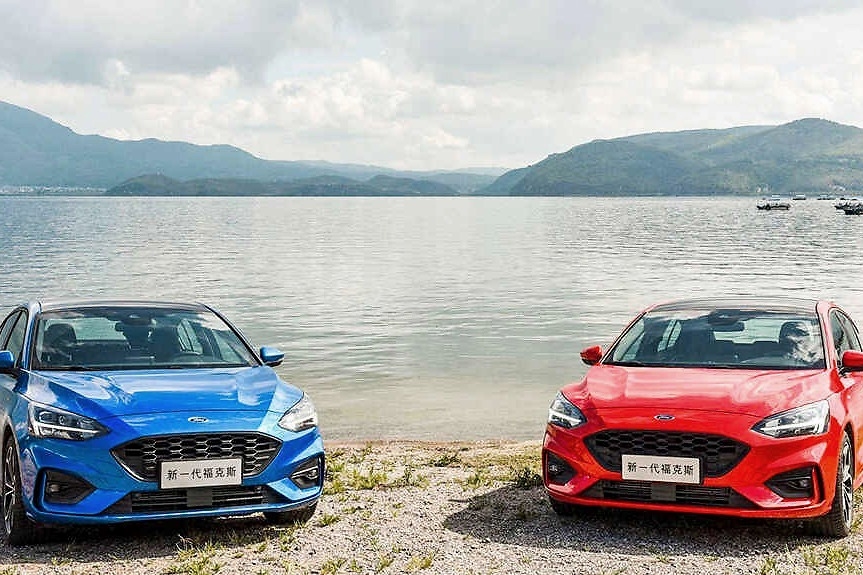 同样10万元预算，买台低配大车，还是买台高配小车？