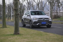 为什么宝马X5操控这么好，还有人喜欢奔驰GLE？不仅是品牌影响