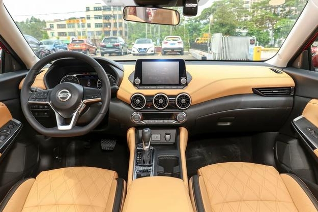 10万左右的家用轿车内饰对比，谁的设计更符合主流？