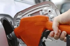 油价正式重回5元时代！还没加油的赶紧去吧