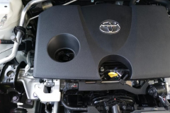 了不起的一汽丰田RAV4，开着像充沛的装甲车，沉稳又灵活