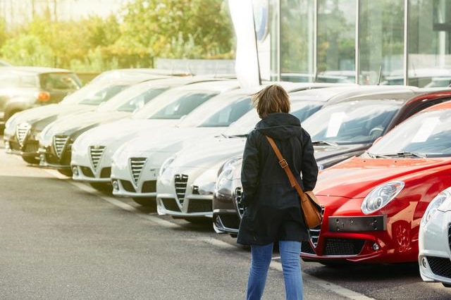 这加补1万，那也再补1万！广州又双叒叕加码刺激车市消费！！