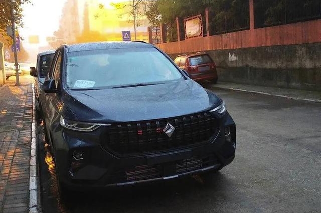 新宝骏全新旗舰SUV曝光，三围远超汉兰达，配1.5T发动机