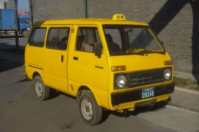 认识这些车的人，都超过了30岁，00后表示一款都不认识！