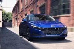 轿跑外观+轻奢内饰，第七代伊兰特全球首发，剑指卡罗拉思域