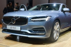 30万解锁豪华C级车，这款北欧绅士，懂行的都说值