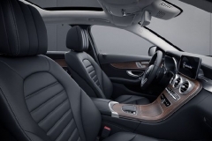 2020款改款奔驰C级正式上市 配置调整/售30.78万元起