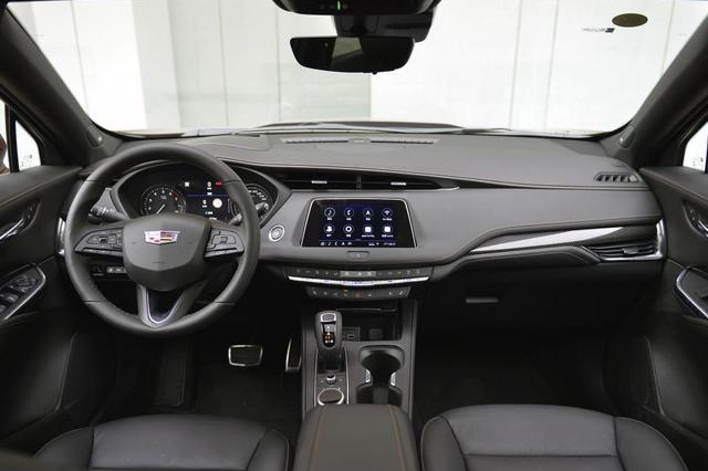 想买宝马X1？这款豪车入门241马力+9AT，最高优惠8万