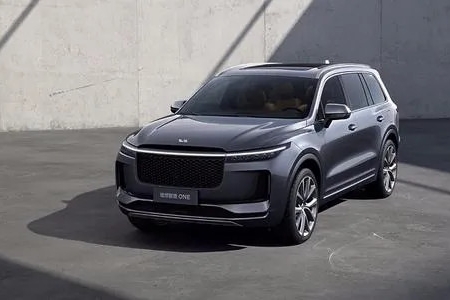 理想汽车下摆臂用塑料件，到底是简配还是高配？