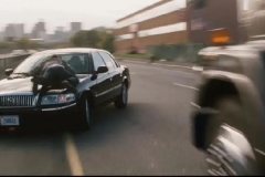 闯卡撞人，这可不是玩飞车拍电影