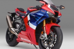 外媒曝本田将在明年复活CBR600RR-R仿赛跑车，外观向火刃靠拢