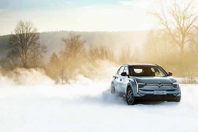 情感科技纯电SUV哪吒U叱咤上市 哪吒汽车2.0时代电掣而来