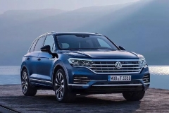 3.0T+8AT！与卡宴、添越同平台，这台奥迪SUV到底香不香？