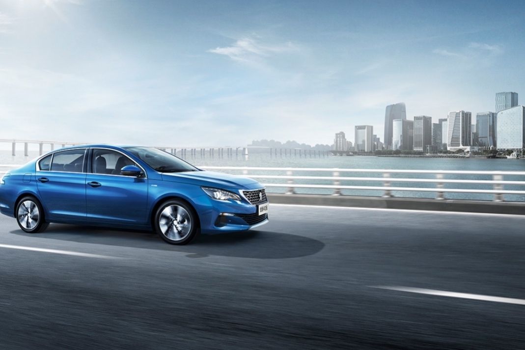 更多笑容源自安心品质 东风标致408十年陪伴52万幸福家庭