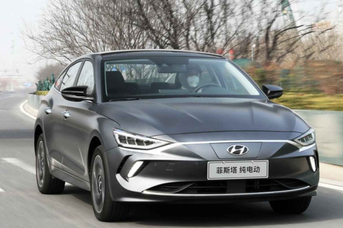 试驾菲斯塔纯电动，这才是合资智能纯电动车应有的水准！