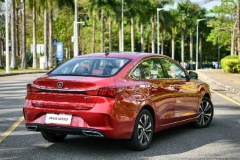 马上上市！10万内最漂亮轿车新出PLUS版，实力抢先曝光