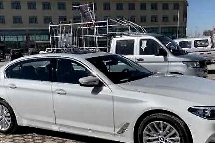 有人说月薪5000就能养一台宝马车 关键是我信了