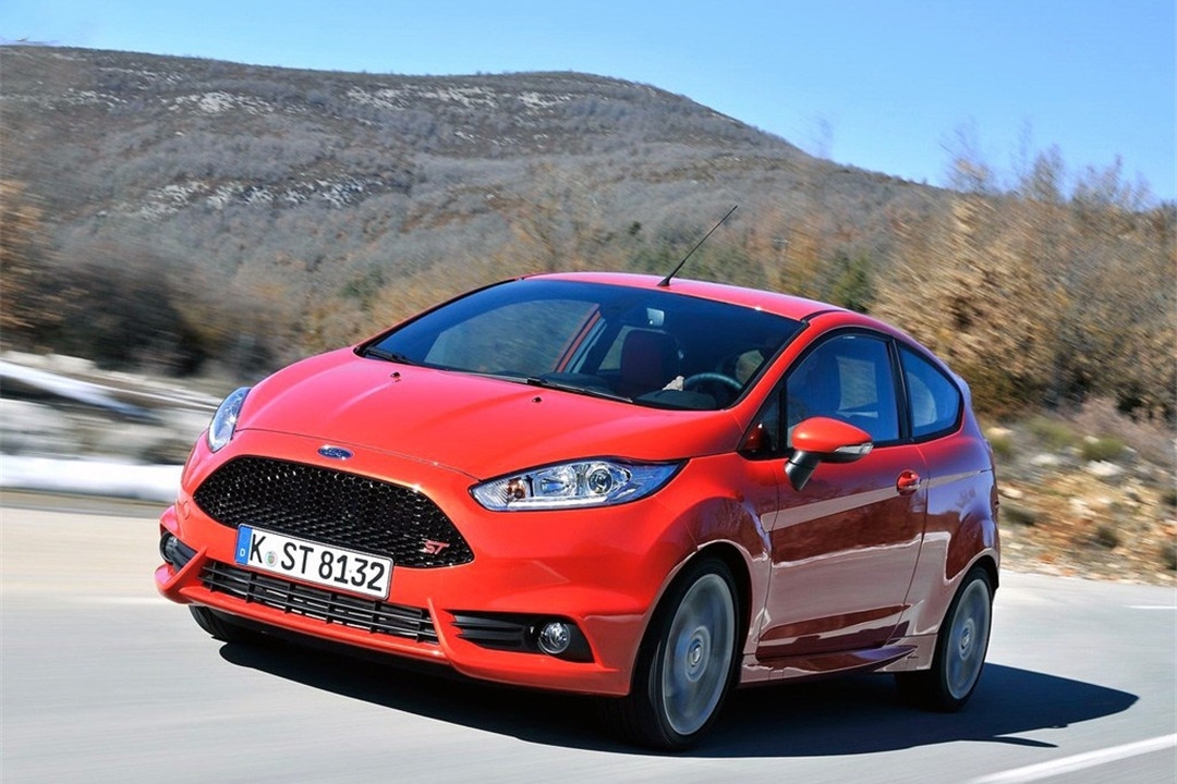 飞度同级别，这台小车卖到18万多，啥来头？