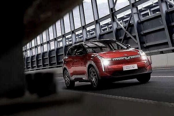 哪吒U 13.98万起，黑科技和动力是真的香