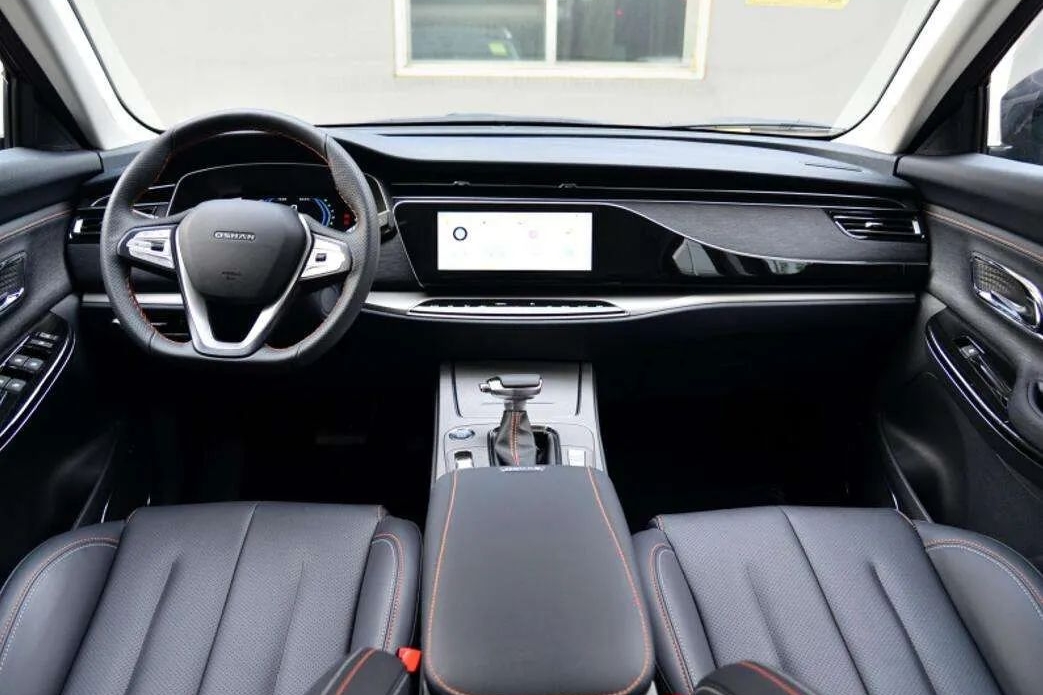 油价下跌后的务实之选 捷达VS7对比欧尚X7