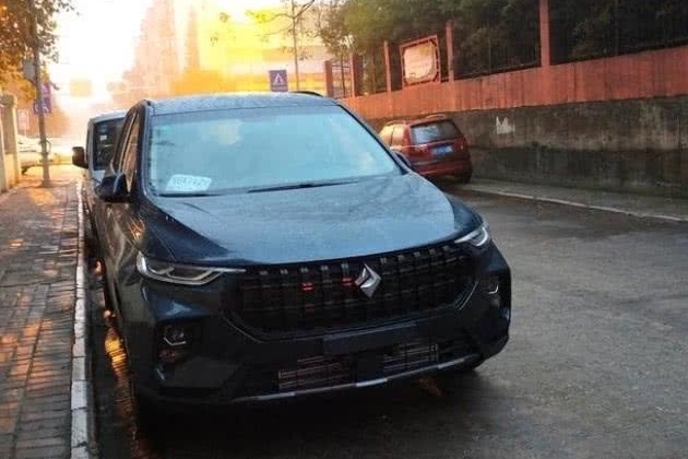 全新宝骏RS-7谍照曝光