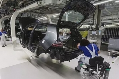 法拉利因疫情暂停交付 专家称缺货会导致国内车价上调